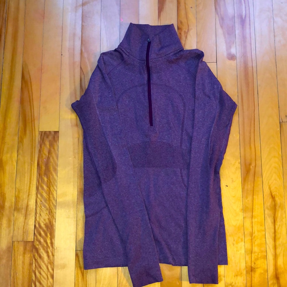 Size 8 Lululemon quarter zip shirt Run Swiftly